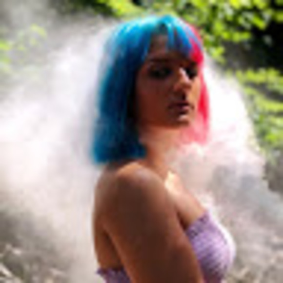 Meet your Posher, Cami - Picture 1 of 1